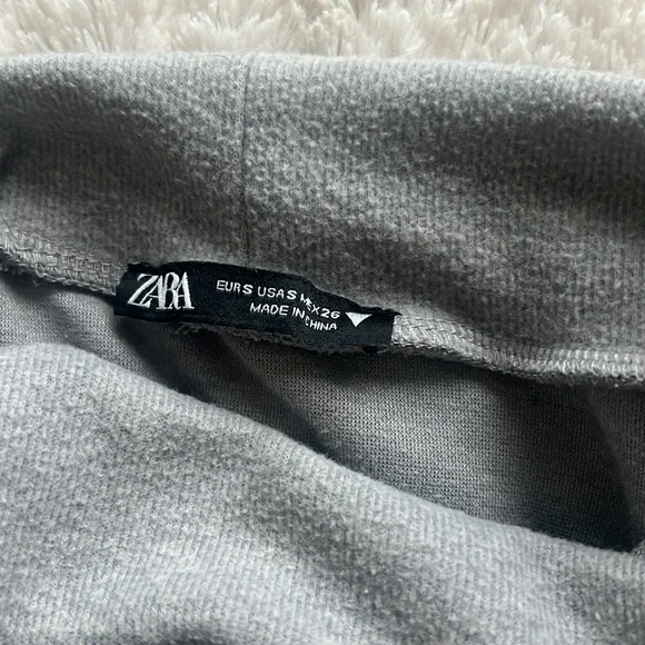 Zara Grey Turtleneck size S - Picture 2 of 2